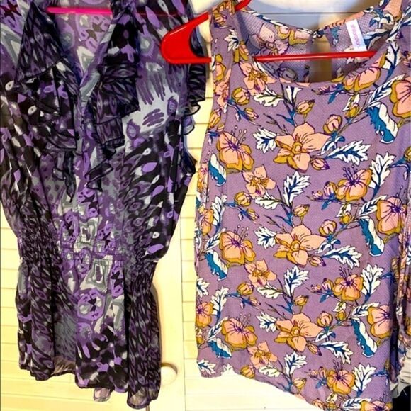 Lot of 2 Lightweight Summer Tops - Picture 1 of 6